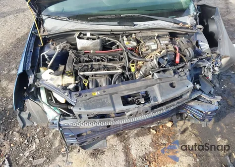 2008 Ford Focus Se/Ses z USA, uszkodzony, nr VIN 1FAHP35N88W245390